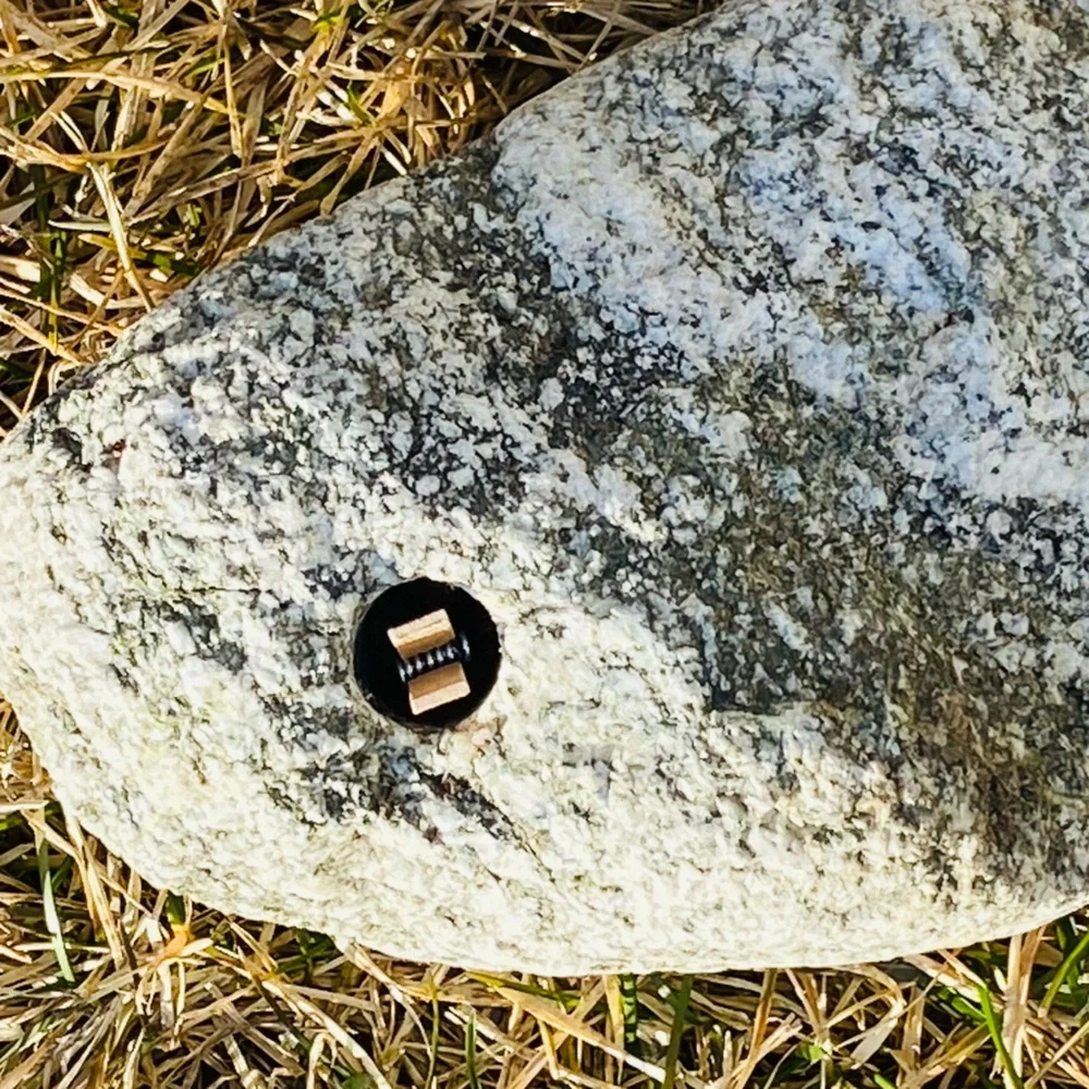 GraniteRock w/Hole For-Aquarium/Terrarium-Beautiful/Inserting/Beneficial/Natural